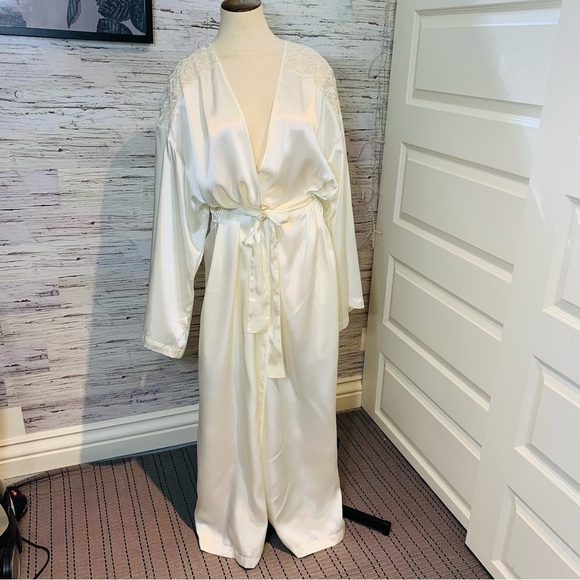 VERSAILLES Satiny Lace Off White Flowy Luxurious Long Dressing Gown Kimono Sz L - Picture 5 of 17